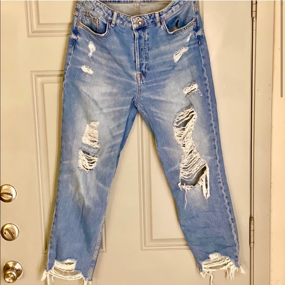 Zara Distressed high rise boyfriends jeans - medium blue denim